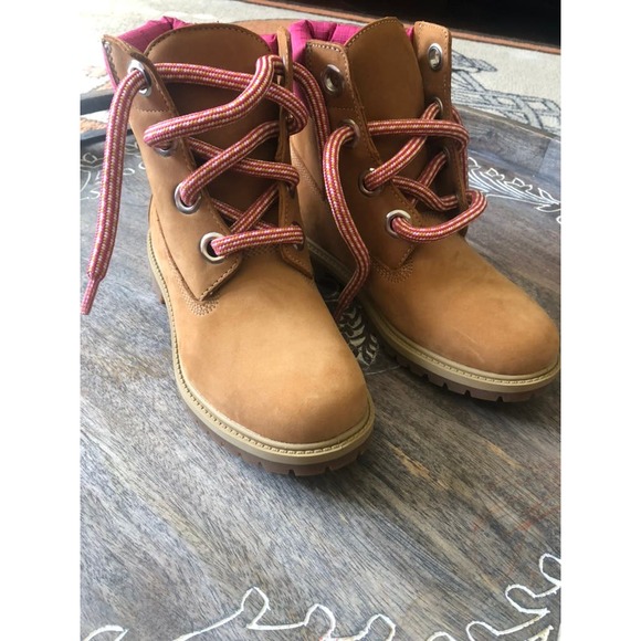 Women's Timberland Heritage Waterproof Hiking Boots - Picture 1 of 6